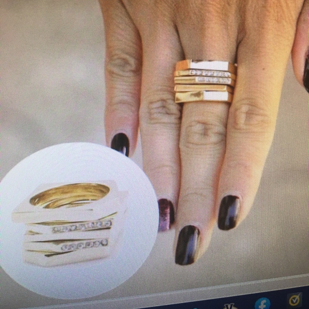 5 Gold Stack Rings -I LOVE GOLD RINGS SO CHIC